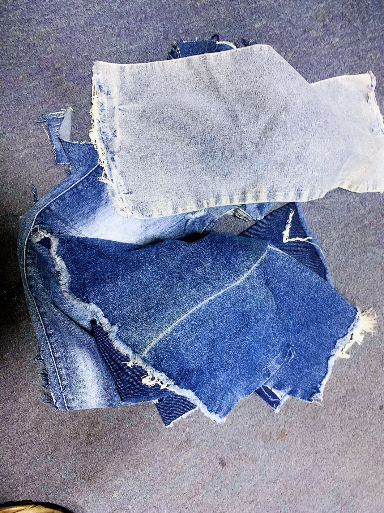 牛仔布料石磨水洗毛边设计学院风补破洞牛仔裤子围裙手工Diy布头