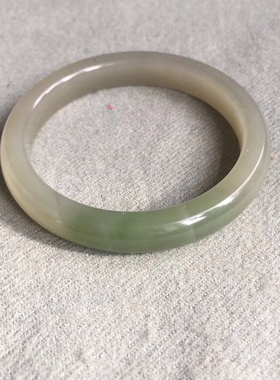 新疆和田玉和田翠青油青手镯玉镯58