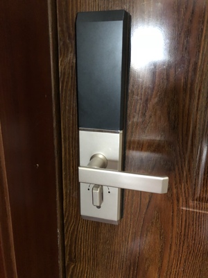 Re:真实使用斑点猫智能锁w400和W300哪个好?吐槽说说斑点猫智能锁w400和W300区别是 ..