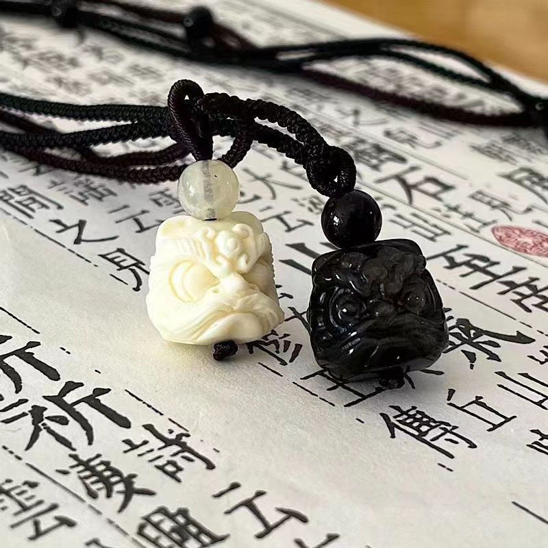 小红书爆款醒狮吊坠项链