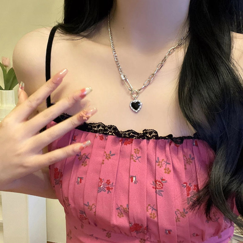 黑锆石爱心拼接项链女高