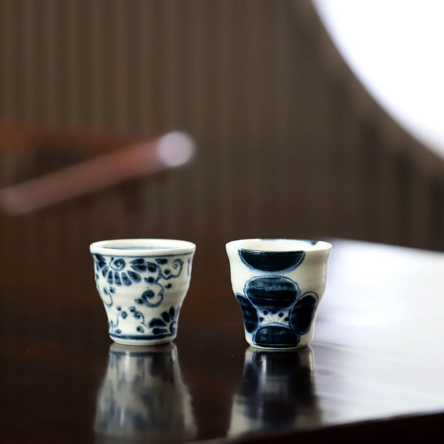 日本进口手绘青花瓷小酒杯100ml杯子宗山窑茶杯小酒盅复古风对杯