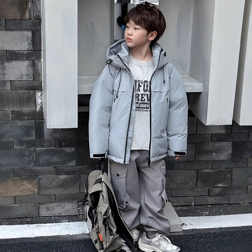 儿童bora纯色连帽夹克羽绒服女童时尚百搭冲锋衣户外三防保暖冬装