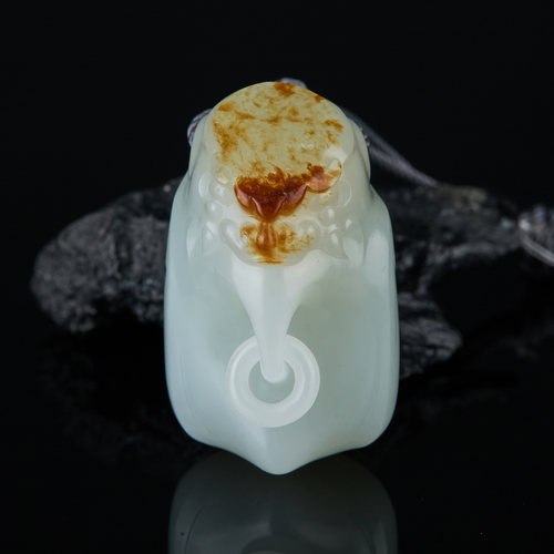 孤品苏作玉雕大师和田玉吊坠