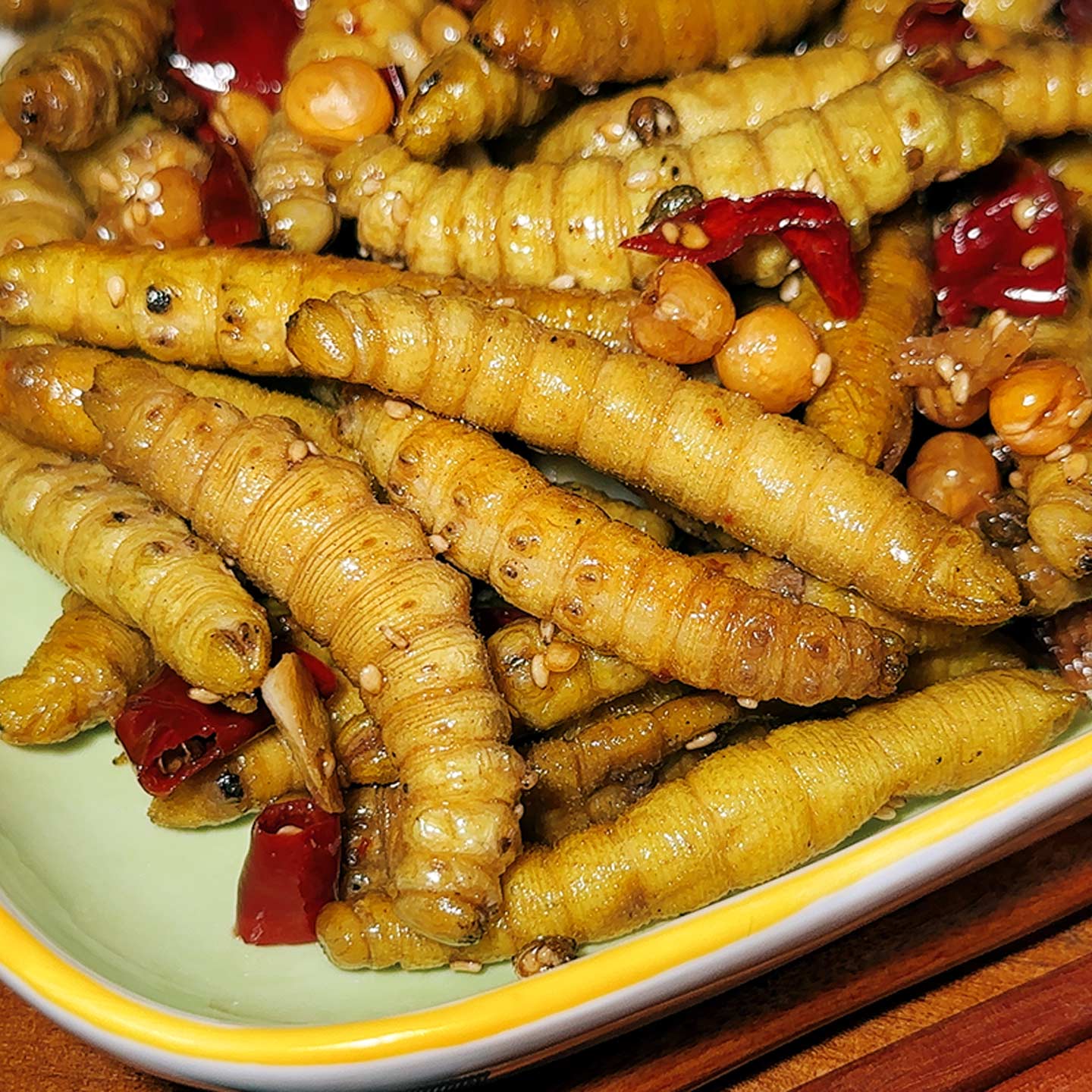 虫子美食油炸豆虫即食大青虫食用昆虫烧烤豆蝉灌云特色高蛋白豆丹