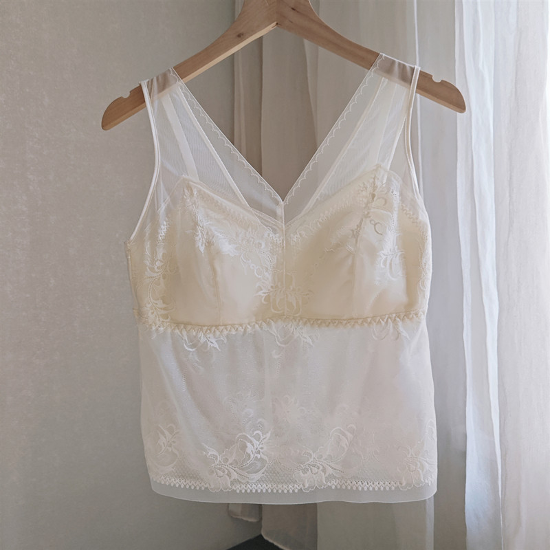 weiweisirou带罩杯蕾丝美背吊带