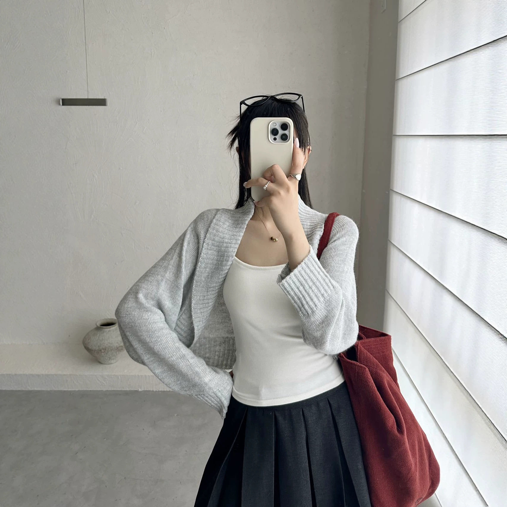穿搭针织开衫女冬季修身红色毛衣外套修身显瘦蝙蝠袖外搭辣妹上衣