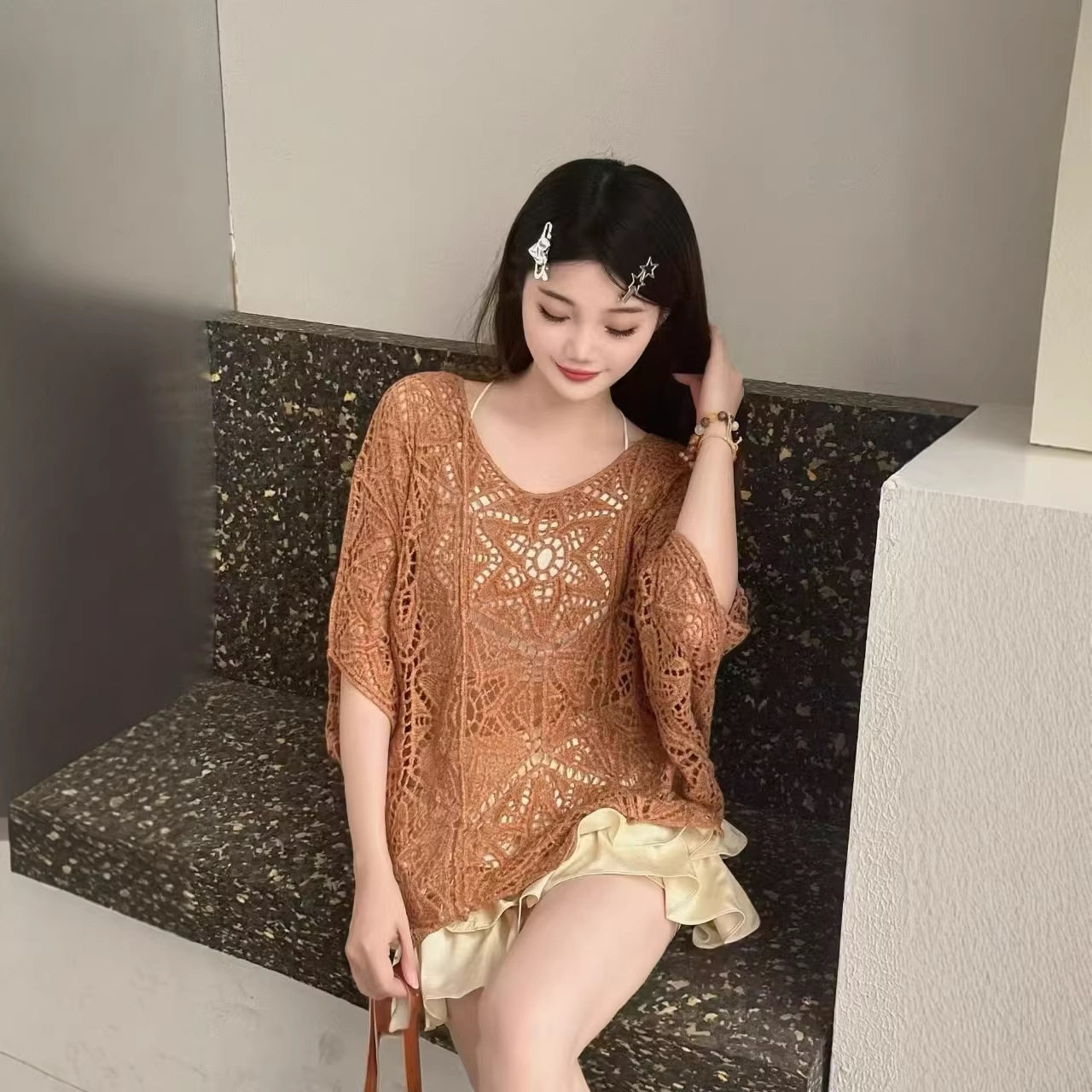 镂空勾花中袖针织衫女夏季度假风小衫蝙蝠袖上衣宽松显瘦外搭罩衫