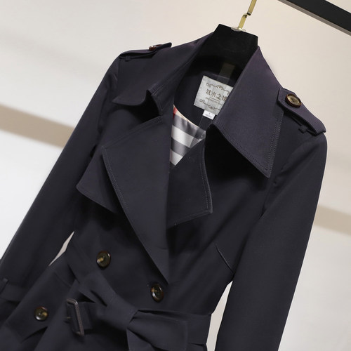 修身收腰大裙摆风衣裙式外套