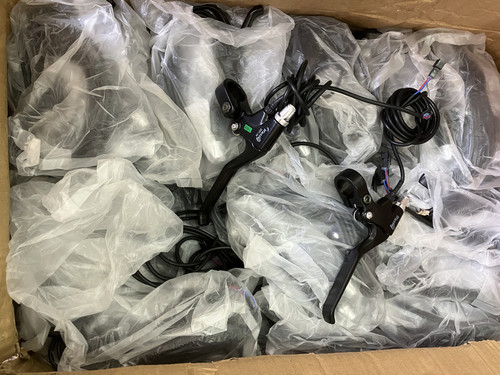 刹车把代驾折叠车闸把手柄锂电电动滑板车长线刹把断电把手