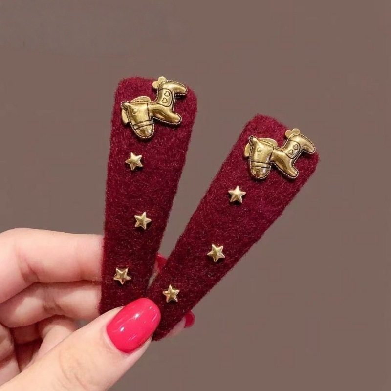 复古本命年红色小马毛绒发夹女可爱气质新年头饰碎发刘海侧边夹,饰品/流行首饰/时尚饰品新,民族风发饰,淘宝优惠券,粉丝福利购,淘宝优惠卷