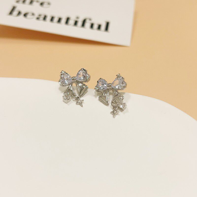 爱唯雅 S999纯银蝴蝶结耳钉锆石耳环水钻耳饰耳棒银针养耳洞小女