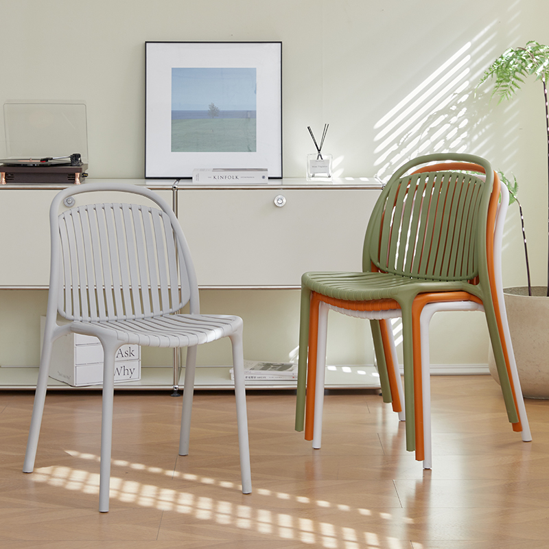 北欧创意塑料椅子现代简约靠背餐椅家用可叠放凳子成人休闲书桌椅