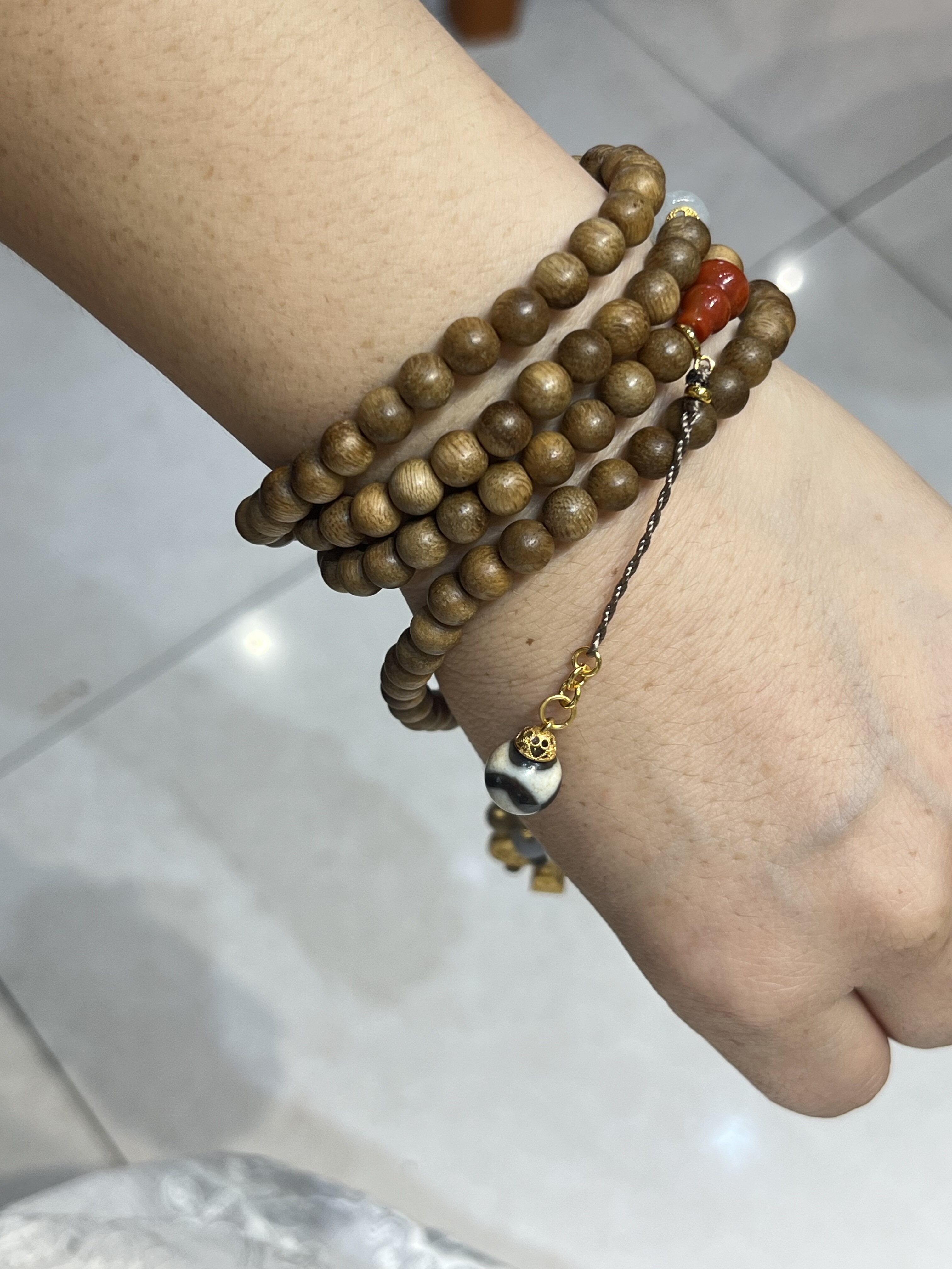 天然蜜蜡沉香项链沉香木四圈佛珠手串搭配和田玉葫芦碧玉珠手串