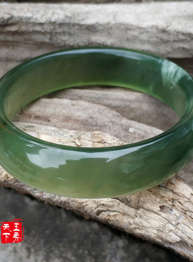 岫玉180老坑酒瓶绿手镯玉镯60圈口天然玉石水润通透岫岩玉手镯