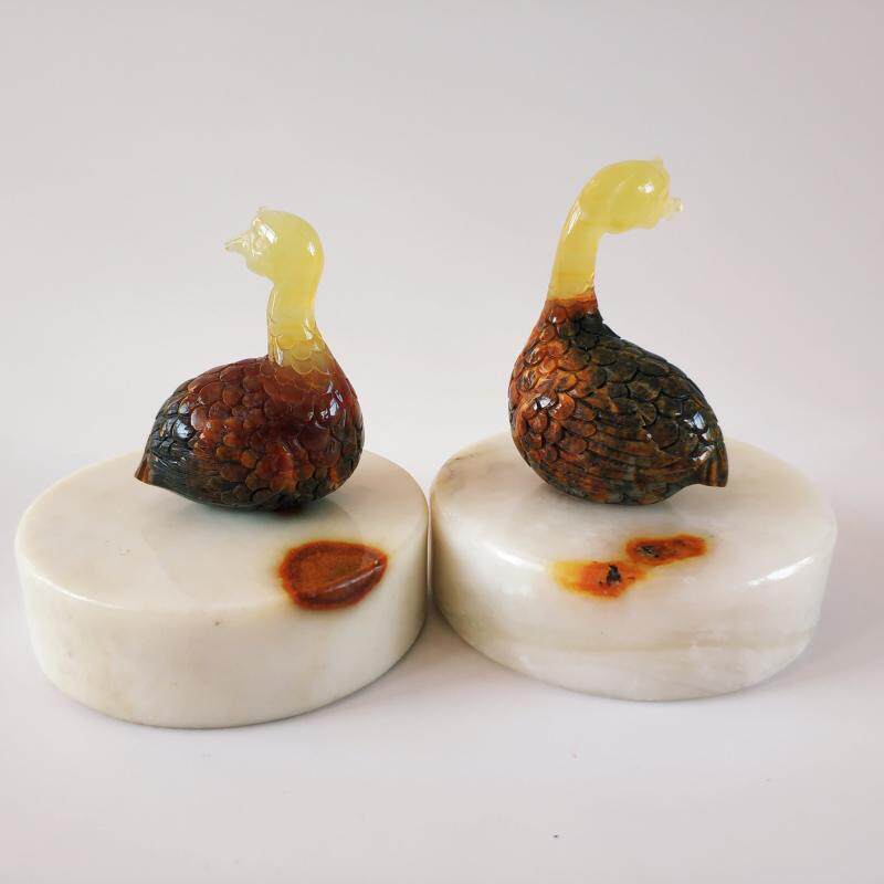 精品岫玉花玉对鹅摆件象征吉祥如意富贵天然玉雕创意作品花玉王