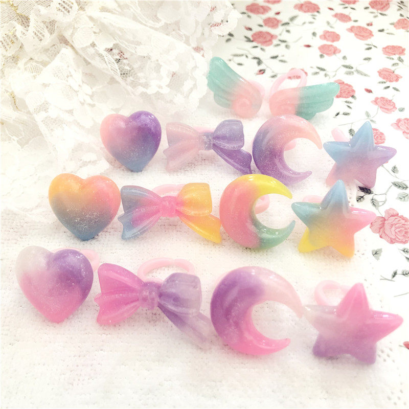 儿童戒指女童饰品皇冠美人鱼彩虹公主可爱卡通玩具礼物盒装戒指环