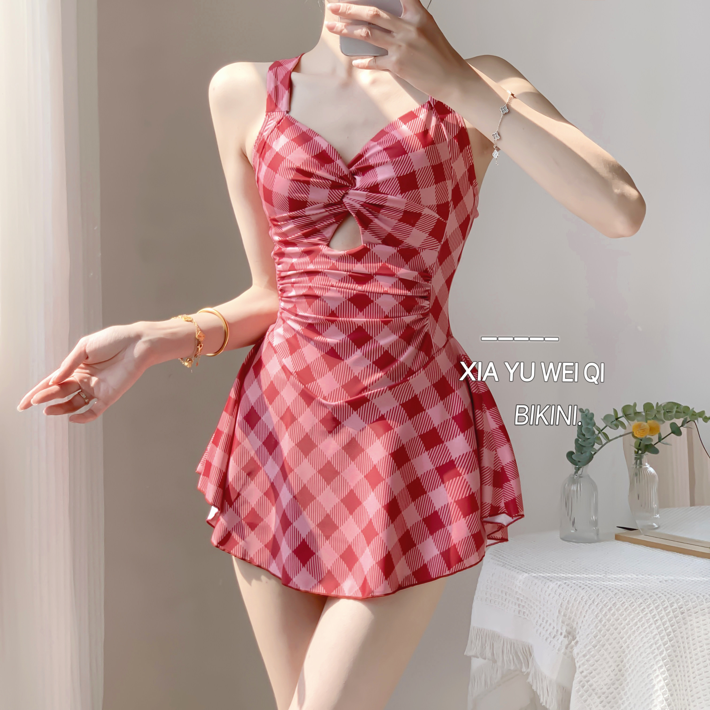 夏语微琪【格雷格】复古红格显白显瘦遮肚保守裙式连体泳衣女温泉