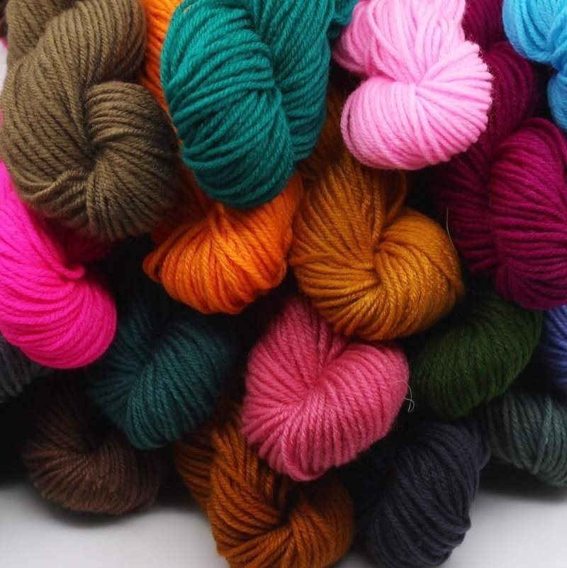 Acrylic Knitting Yarn Crochet Yarn for Knitting High Tenacit