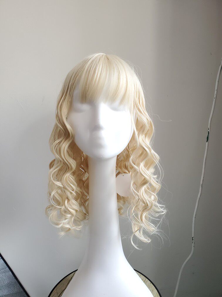 纯手工纹理烫齐刘海中缝头皮长卷发