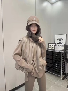 欧洲站真皮羽绒服女冬季2023新款女装宽松拉链坎袖廓形马甲保暖潮