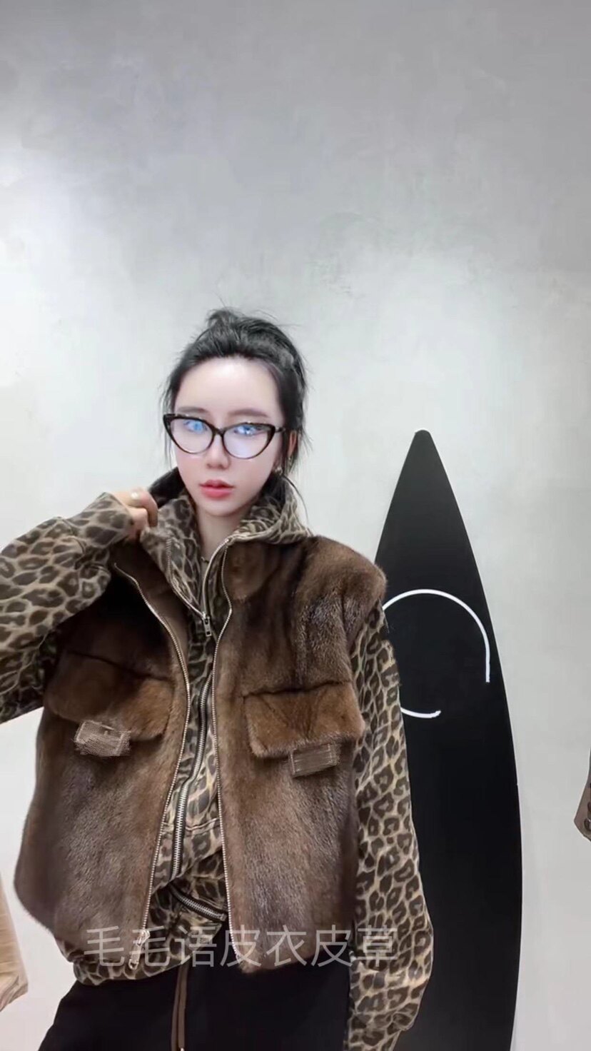 海宁欧货2023秋冬新款进口水貂皮马甲外套女立领整貂皮草短款背心