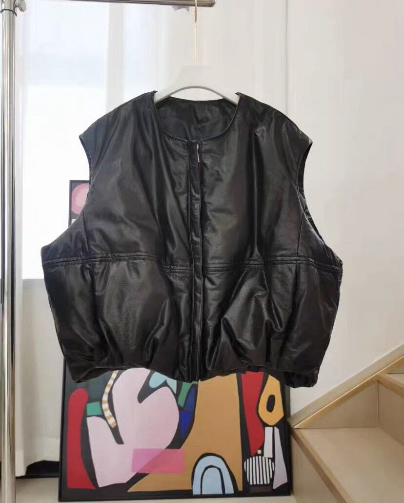 2025新款秋冬圆领拉链绵羊皮皮衣女士短款无袖羽绒坎肩马甲外套潮