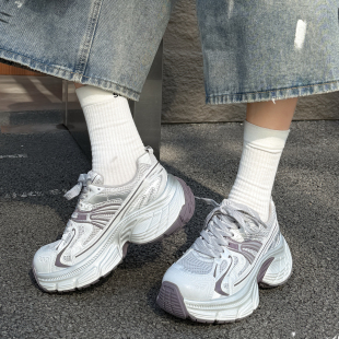 不累脚轻便百搭网面增高圆头休闲运动鞋 显脚小配阔腿裤 女款 老爹鞋