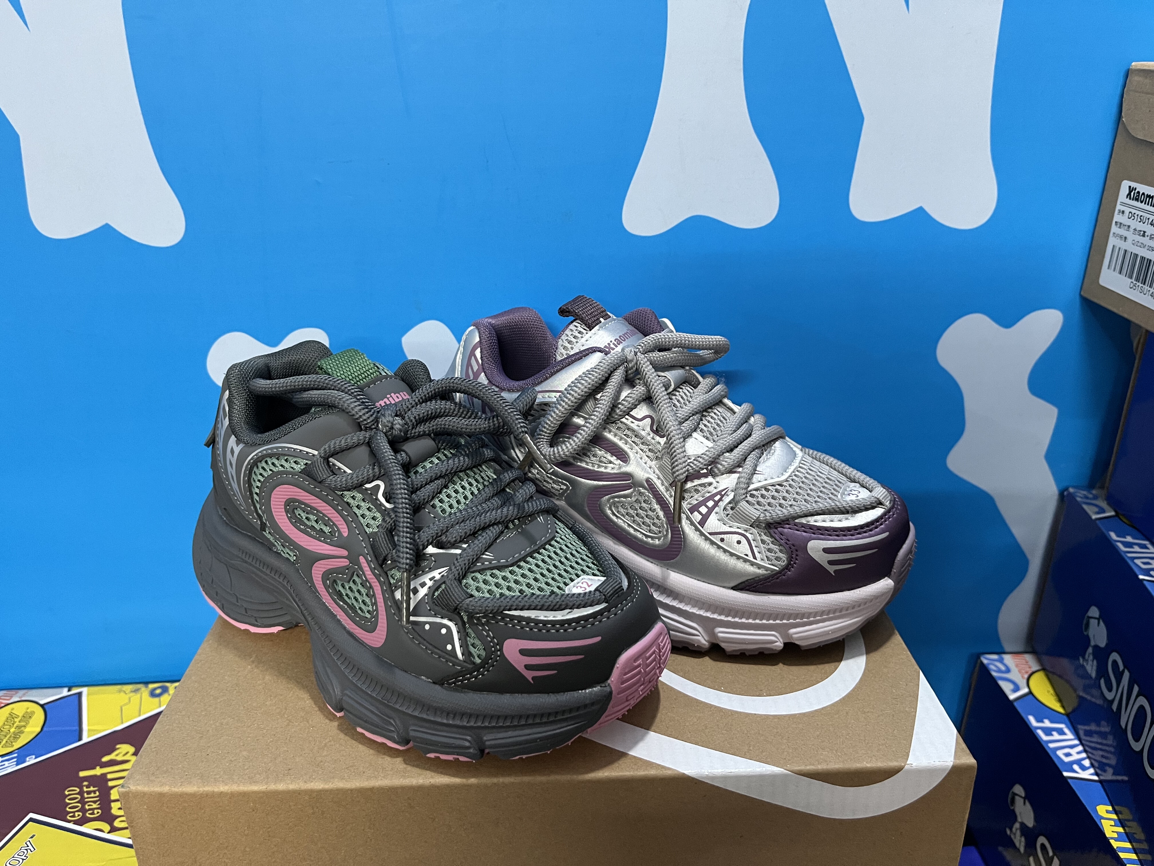 撤柜款儿童运动鞋2025春秋新款爆款时尚网红软底老爹休闲舒适运动