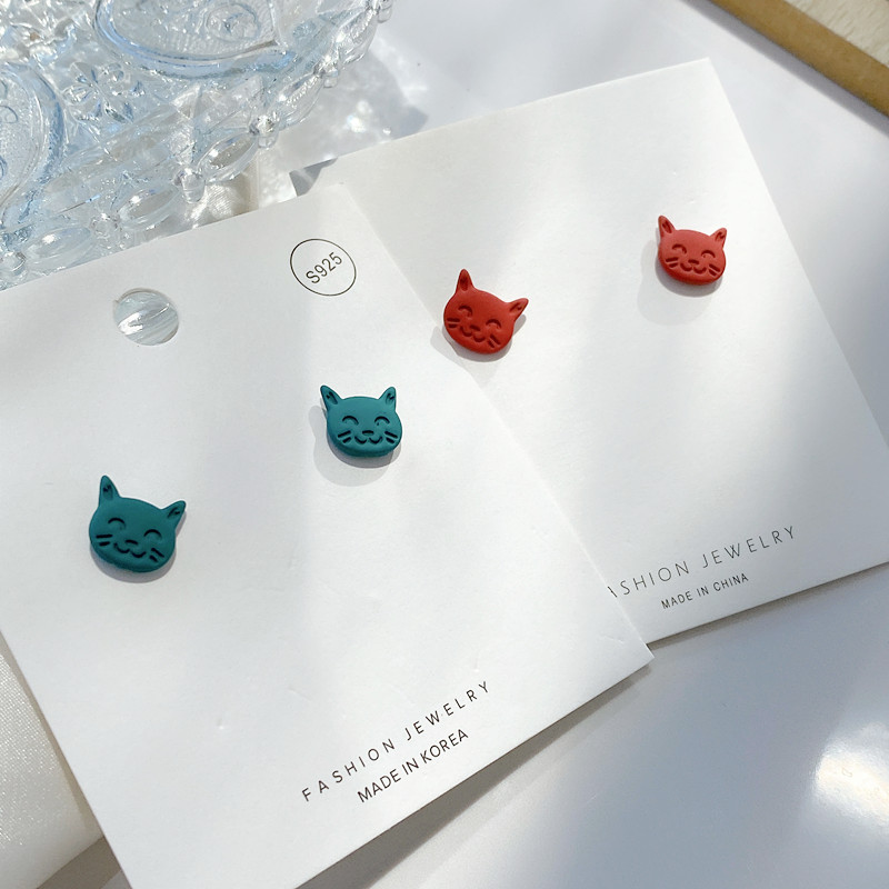 日韩外贸饰品S925银针小巧精致雕刻设计小猫耳饰日系可爱猫咪耳钉