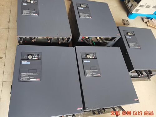 三菱FR-F740-S110K-TW功能正常成色如图需要议价.议价