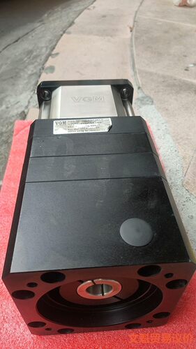 VGM减速机，型号MF150SL4-560-24-110，议价。