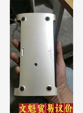 坚果投影仪M6，成色如图