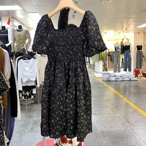 夏季泡泡袖新款田园风松紧收腰韩国东大门宽松复古清新碎花连衣裙