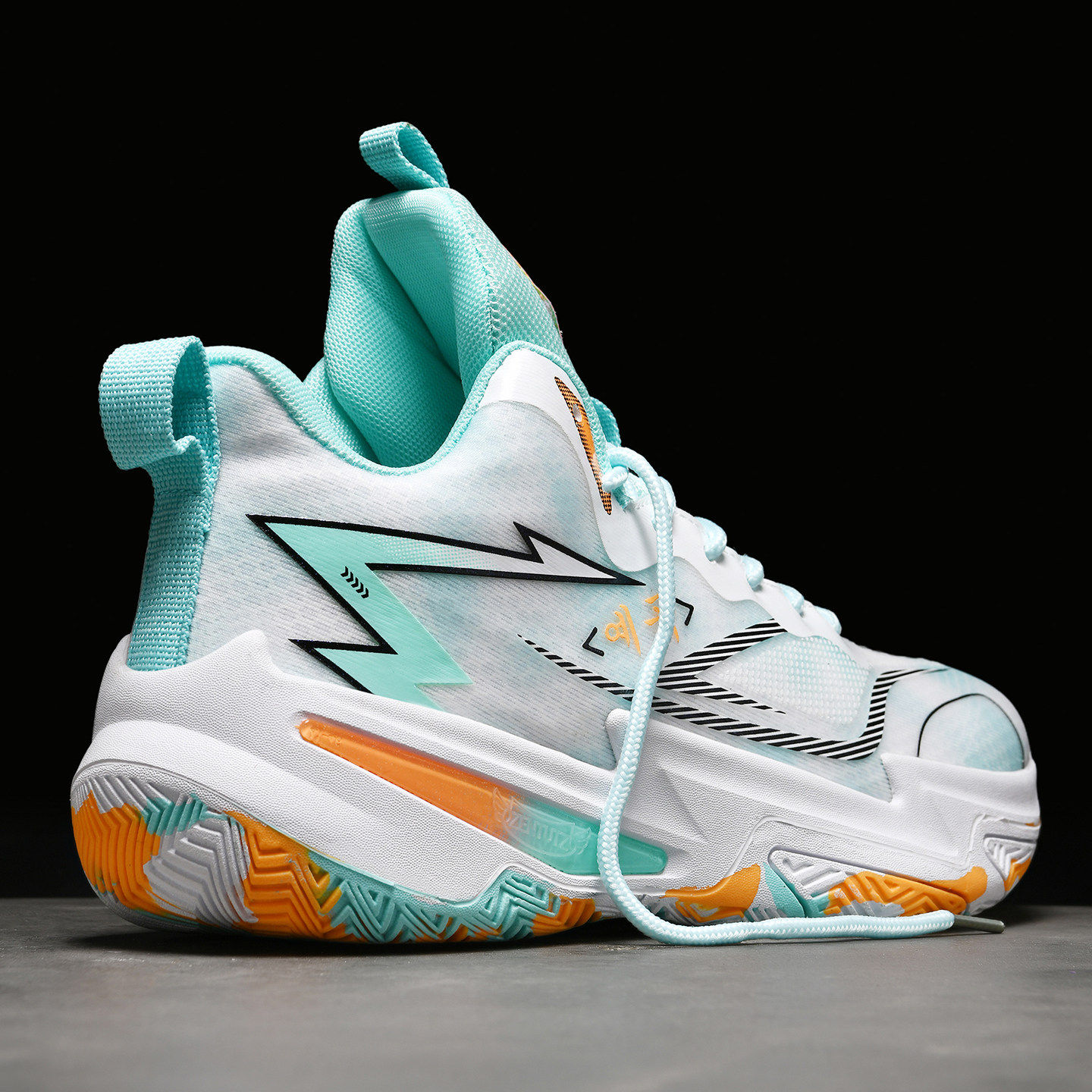 2026新款夏季透气运动风高帮篮球男款白绿撞色实战球鞋鸳鸯运动鞋