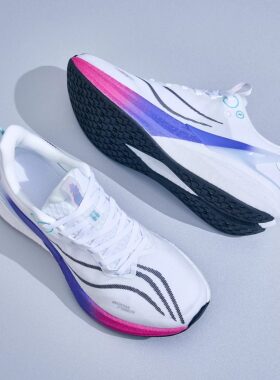 赤兔8PRO碳板减震跑步鞋夏季透气青少年飞电5C运动鞋减震运动跑鞋