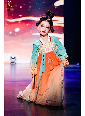 执境俑儿童演出服云川之舞蹈表演博物馆奇妙夜女童汉服古典小陶俑