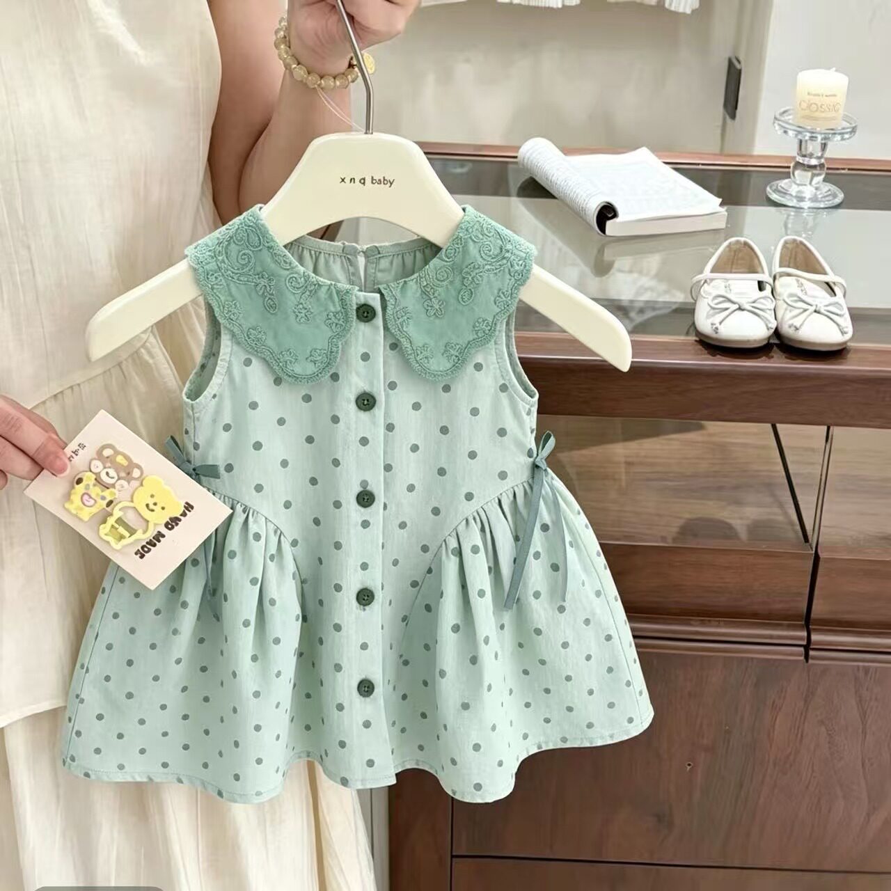 女童无袖波点连衣裙夏季蕾丝翻领公主裙宝宝小清晰绿色背心小裙子