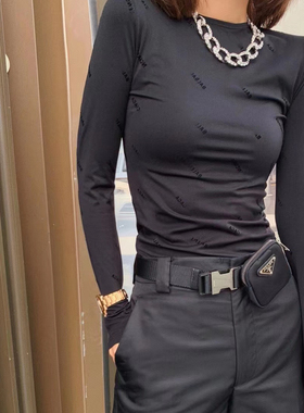 欧洲站新款字母印花T恤植绒长袖打底衫女内搭修身黑色上衣欧货潮