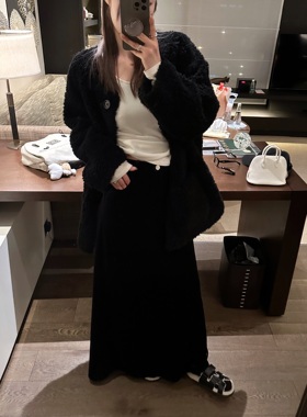 OPS LA MODE 12.10 20:00秋冬衣柜万金油!自带贵气黑丝绒长半裙