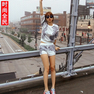 秋季高端新款韩版女装 大码胖mm显瘦运动服短裤休闲套装 复古时尚