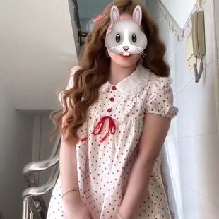 胖MM大码微胖甜美显白红色波点娃娃领短袖连衣裙度假风宽松遮肉女