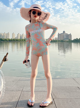 女童2026新款连体泳衣防晒款长袖度假风树叶印花中大童时尚游泳衣