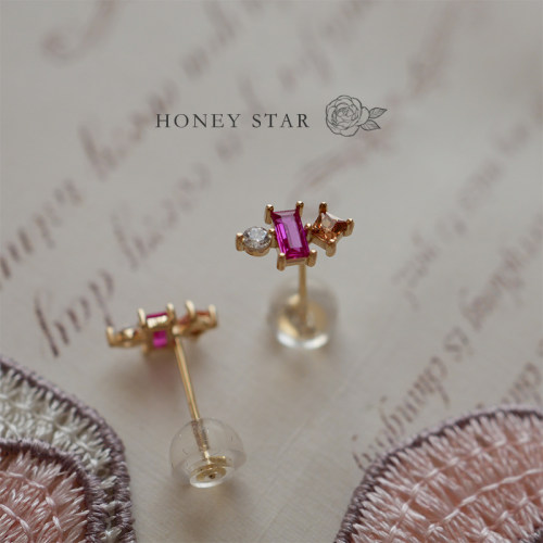 HONEY.10k金新年糖果 mini日系小巧精致红色方糖免摘通勤百搭耳钉