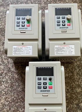 议价询价2.2KW鑫盛达变频器XSY-AT1，功能完好无维修