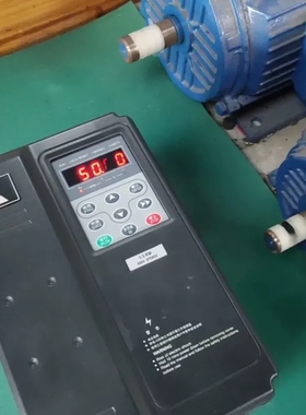 议价询价铭特变频器5.5KW,MT580B5R5G,成色如图，，