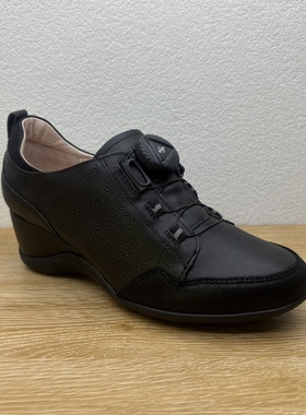 Hush Puppies 暇步士女鞋真皮坡跟休闲鞋经典款春夏镂空单鞋HMF35