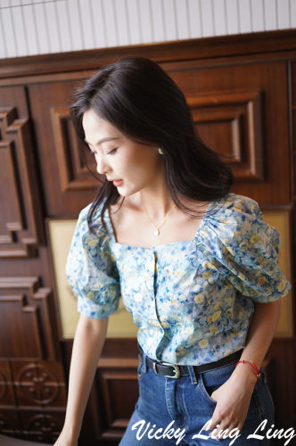 LIBERTY复古短袖印花小众