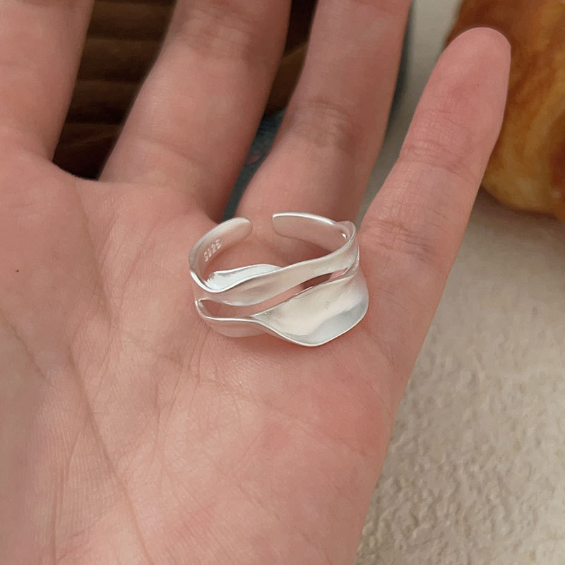 S925纯银喷砂不规则开口戒指