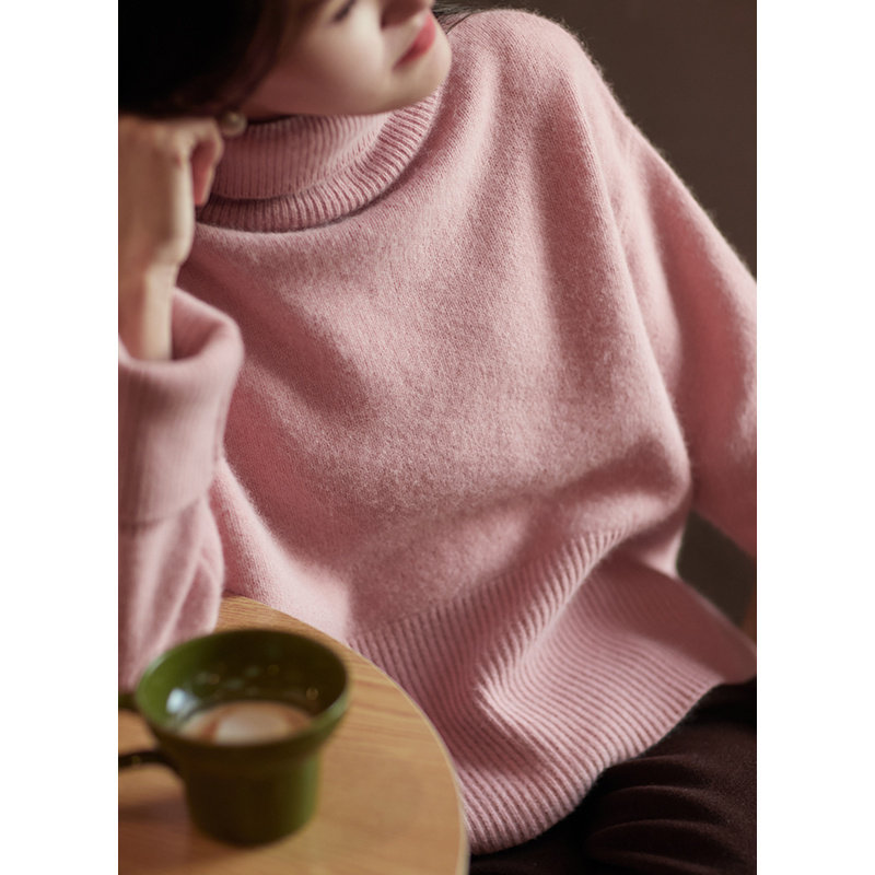 忘城Y321座/少女心绪/2023冬新品24支羊毛混纺侧开叉慵懒高领毛衣,女装/女士精品,毛衣,淘宝优惠券,粉丝福利购,淘宝优惠卷